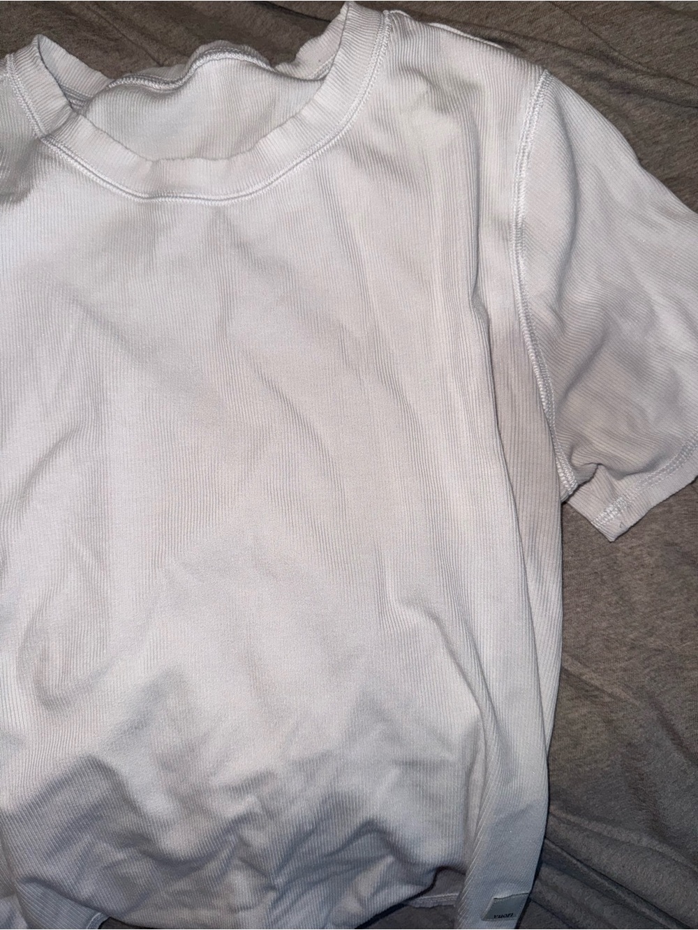 Vuori Posse Fitted Tee